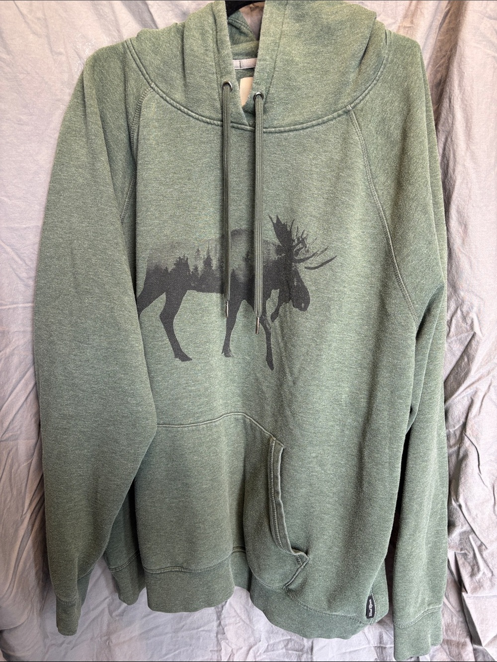 Men's Olive Green Moose Graphic Pullover Hoodie